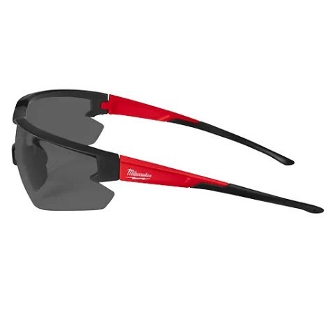 MILWAUKEE OKULARY OCHRONNE ODPORNE NA ZARYSOWANIA PRZYCIEMNIANE MILWAUKEE