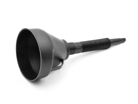 Lejek plastikowy do paliwa z siatką (100)