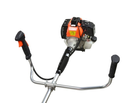 Podkaszarka spalinowa JG z dodatkowym wyposażeniem (1/2cz.)