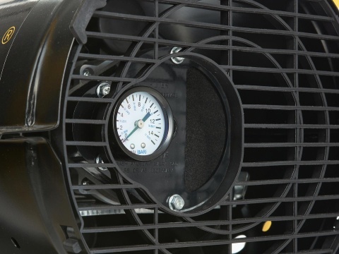 Nagrzewnica olejowa z odprowadzaczem spalin 25KW (1)