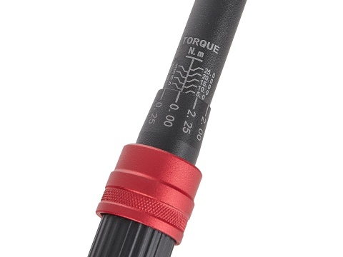 Klucz dynamometryczny 1/4" 5-25Nm TVARDY (20)