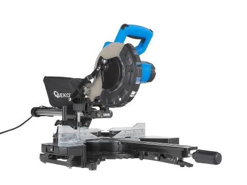 Piła ukośnica z posuwem 1700W 210mm (1)