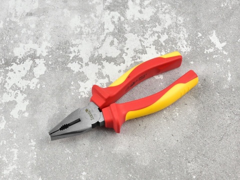 Szczypce izolowane uniwersalne 160mm VDE (60)