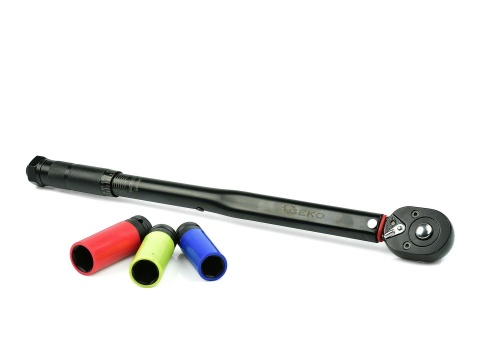 Klucz dynamometryczny 1/2" 28-210nm + nasadki alu 3el. Black HD (10)