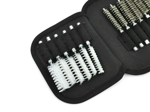 Kpl. szczotek do gniazd wtryskiwaczy (24)