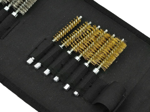 Kpl. szczotek do gniazd wtryskiwaczy (24)