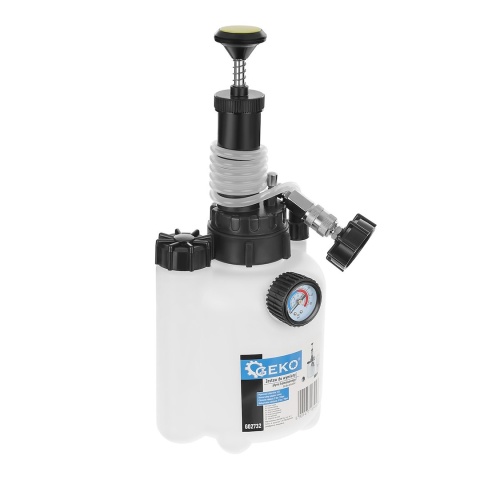 Zestaw do odpowietrzania i wymiany płynu hamulcowego(6)