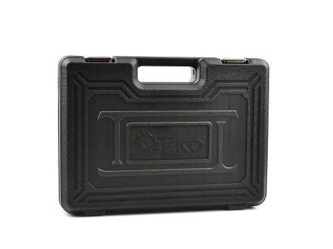 Zestaw narzędzi, kluczy i wkrętaków 73el. (4)