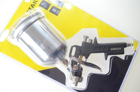 STANLEY PISTOLET LAKIERNICZY Z GÓRNYM ZBIORNIKIEM, DYSZA 1,5mm STANLEY