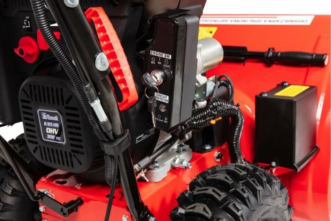 OLEO-MAC ODŚNIEŻARKA SPALINOWA Z NAPĘDEM 9,0KM 62cm BIEGI: 6+2 ARTIK 62 ELD OLEO-MAC/VICTUS